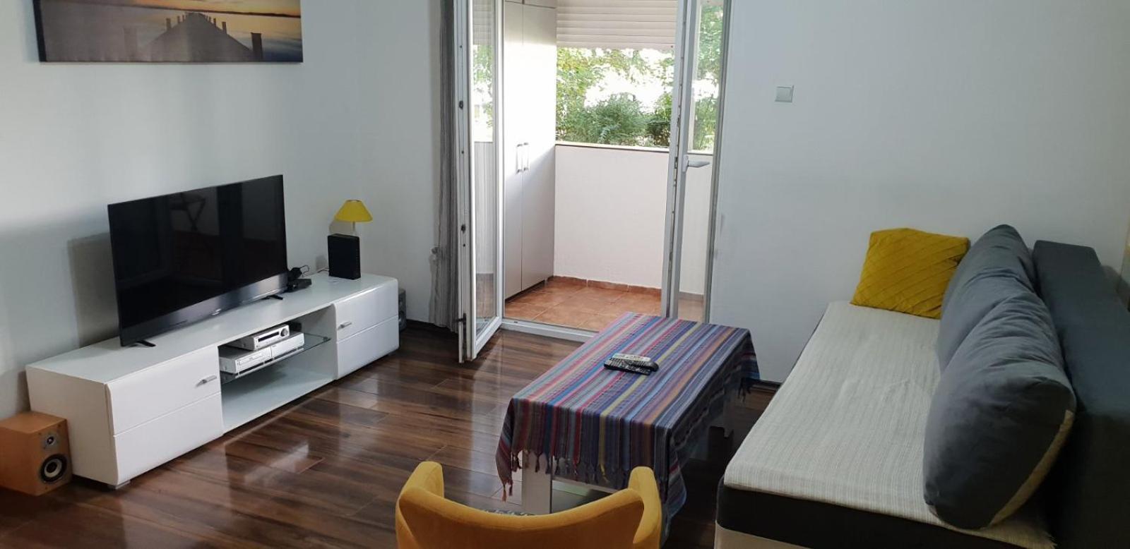 Yellow Apartment, Central Podgorica Extérieur photo